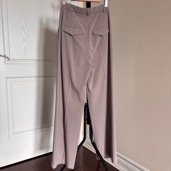 Dynamite Pleated Wide Leg Pants - Picture 5 of 6